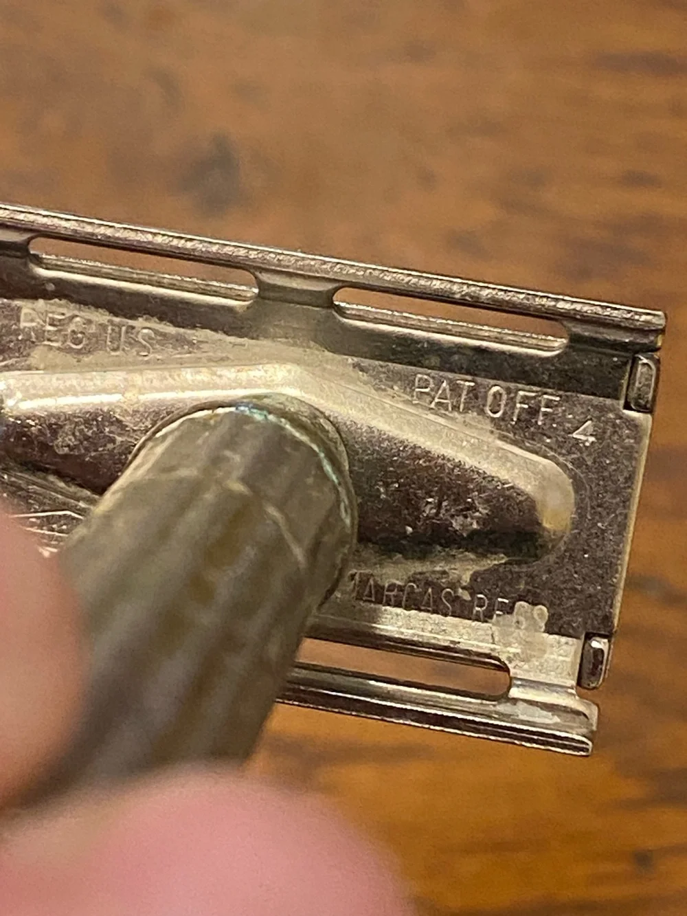 VTG 1940s Gillette Fat Handle Original Tech Men’s Safety Razor w Feather Razors